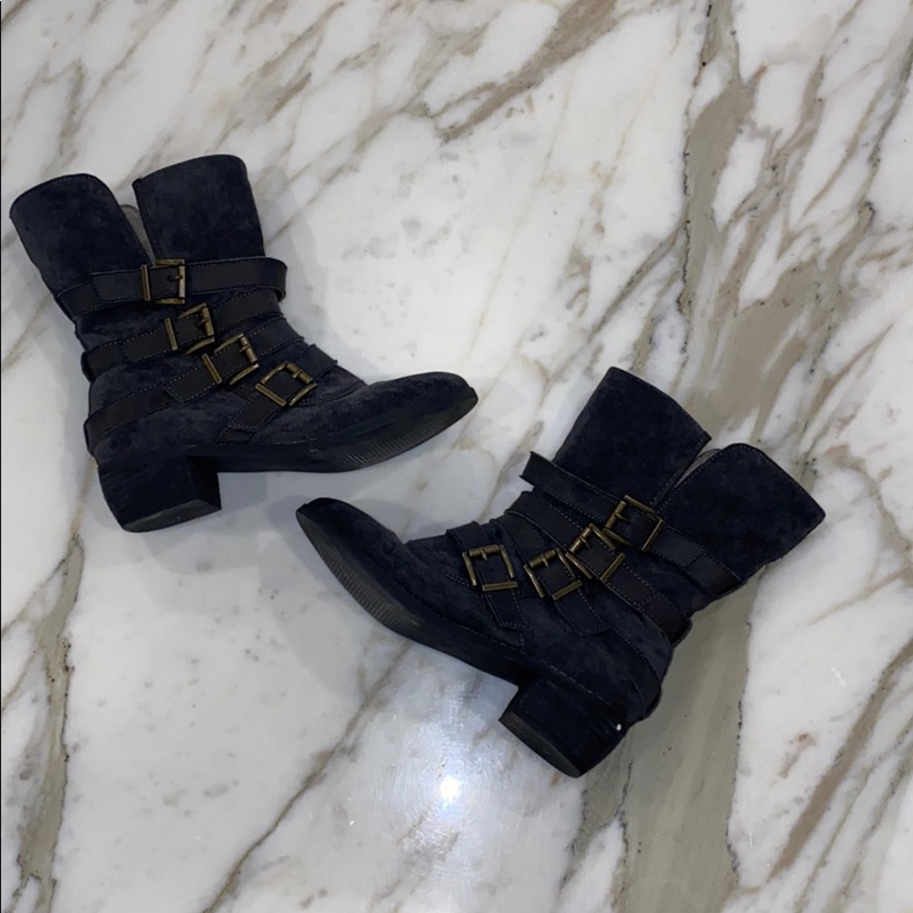 Londyn style boot, worn once